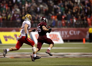 爱游戏体育入口-凯尔特人队员轮休制度引发战术讨论,凯尔特人首轮